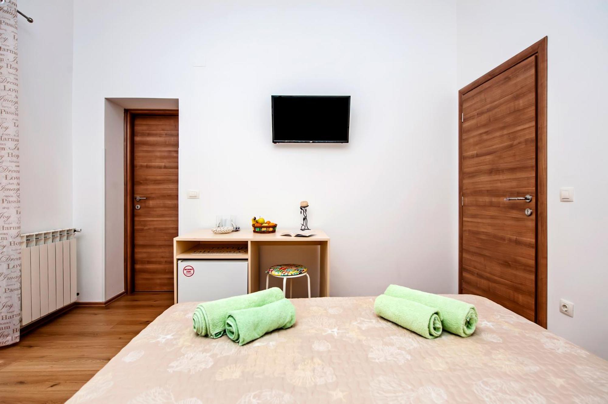 Apartments & Rooms Chiara روفينج الغرفة الصورة