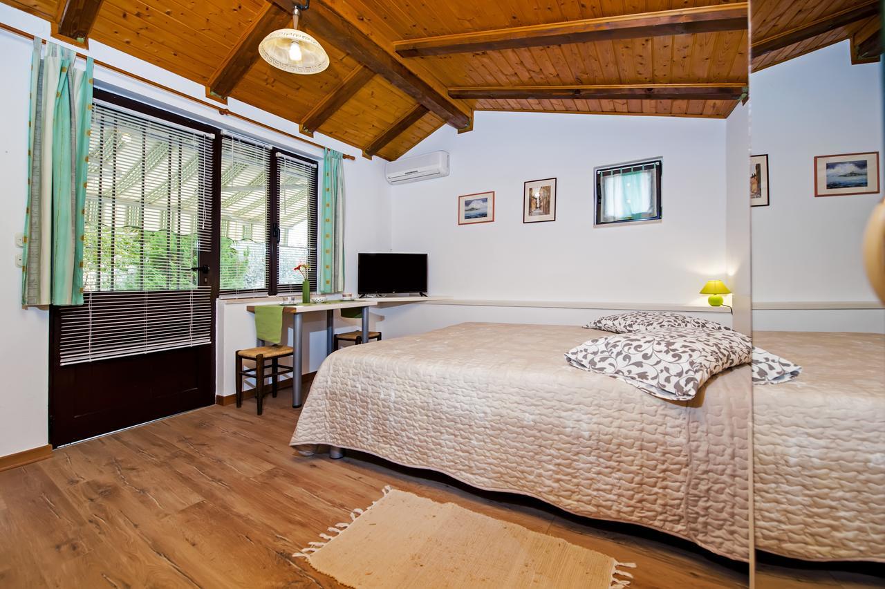 Apartments & Rooms Chiara روفينج المظهر الخارجي الصورة